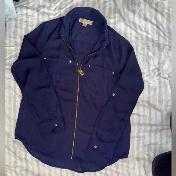 Michael Kors Navy Zipper-Down Blouse. Size Medium - Picture 3 of 4